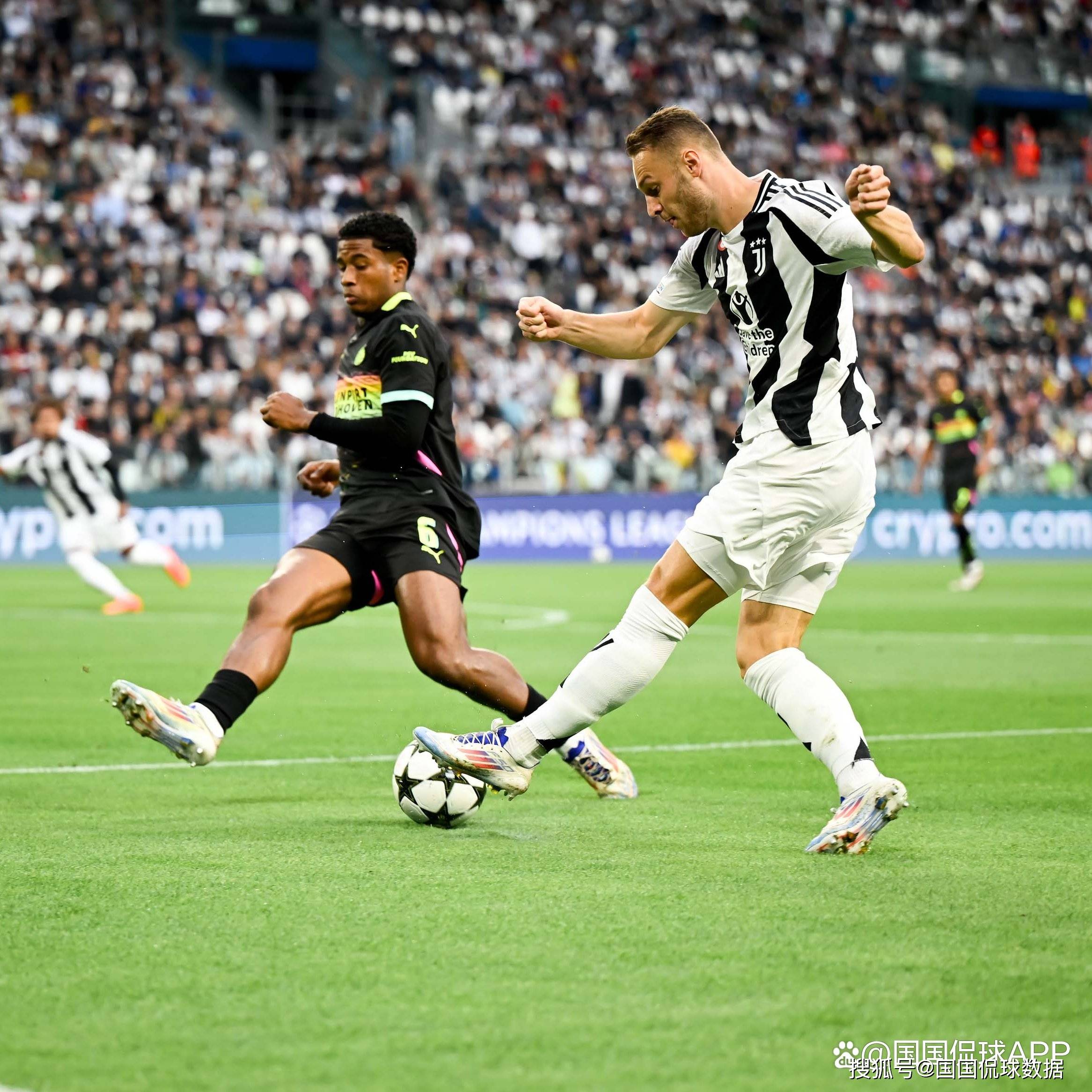 今夜尤文图斯遗憾出局——欧冠节点到来；悬念犹存；临场指挥获称赞(尤文图斯欧冠夺冠合影)