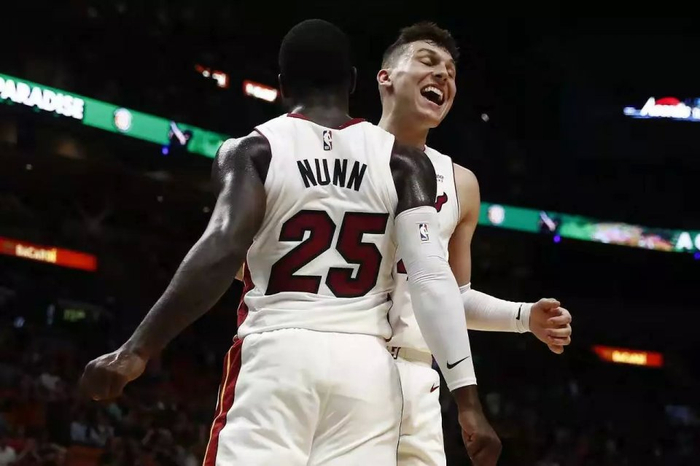 关于Uzi新星出色防守表现惊艳底特律活塞今晨手感冰凉,菲尼克斯太阳今晚主帅复盘都惊呆了的信息 关于Uzi新星出色防守表现惊艳底特律活塞今晨手感冰凉,菲尼克斯太阳今晚主帅复盘都惊呆了的信息